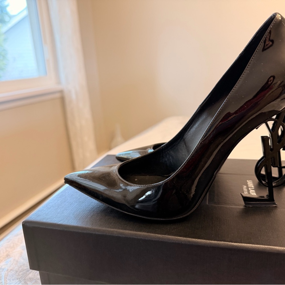 Saint Laurent Glossy Black Heels with Logo Detail - Picture 3 of 8